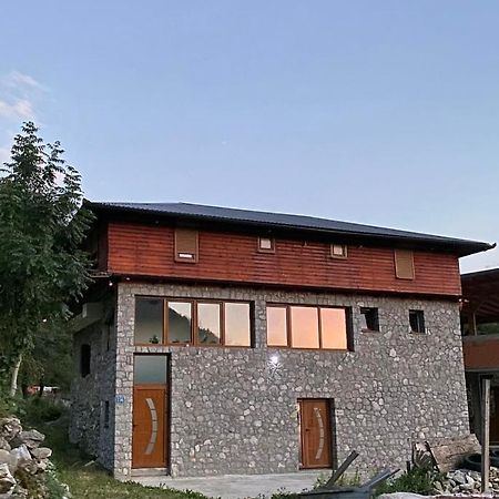 Hotel Shpija E Gjyshit Vuthaj Gusinje Exterior foto